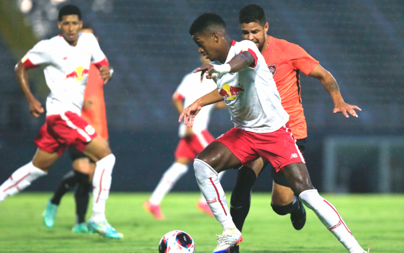 Última Divisão - O Red Bull Brasil foi rebaixado pra Série A3 do Campeonato  Paulista. É aquele primeiro time que a Red Bull criou no Brasil. Chegou a  subir pra elite estadual